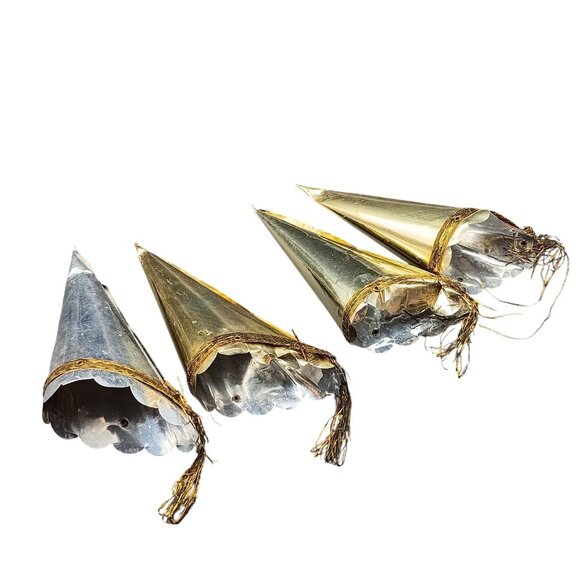 Vintage MCM Scrap Tinsel Cornucopia Ornament for Your Christmas Tree to Fill - Picture 2 of 2